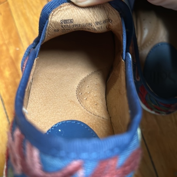 😊 Sofft Women's Somers Slip On Shoes Boho Denim Canvas Embroidered 8.5 - Picture 15 of 16